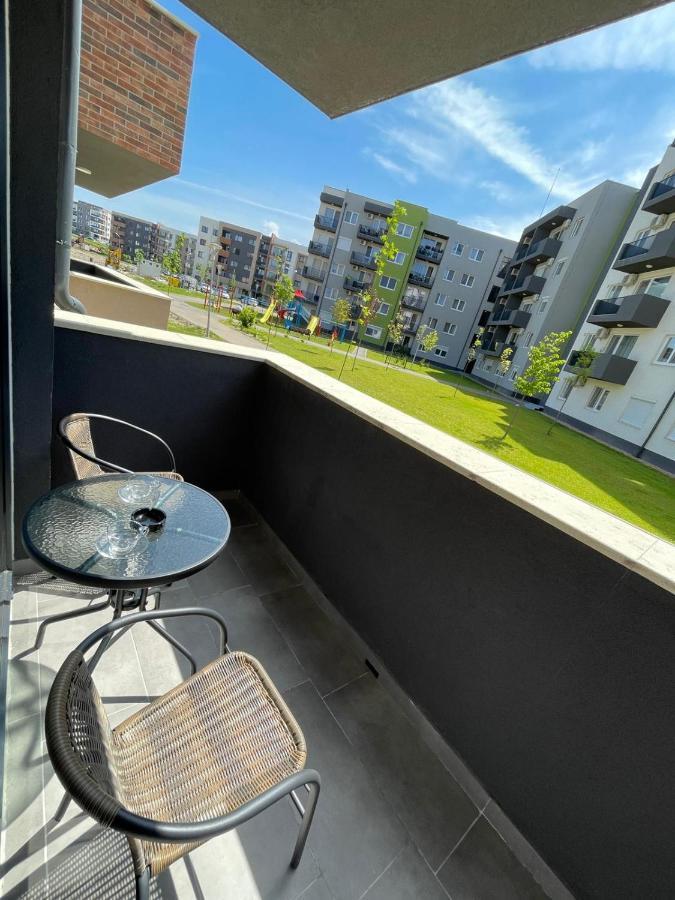 Silence Apartment 2 Oradea Exteriör bild
